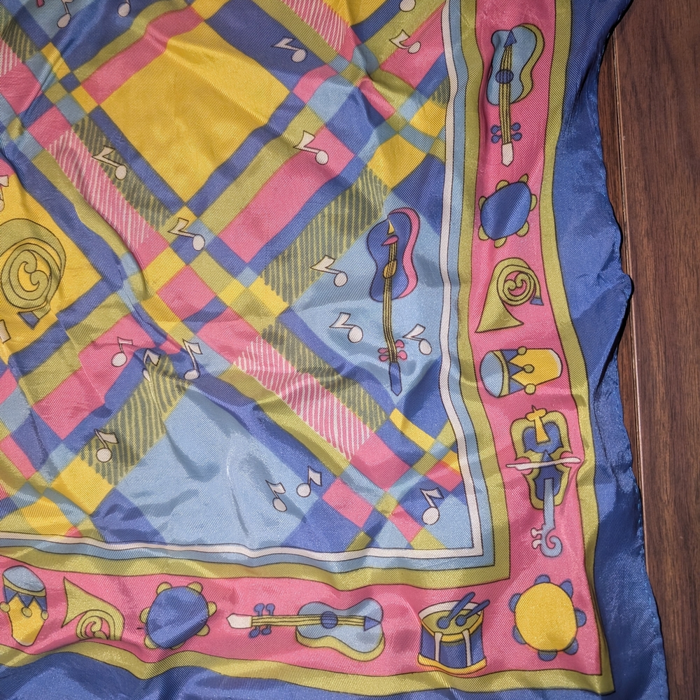 Colorful Geometric Patterned Scarf - Picture 2 of 4
